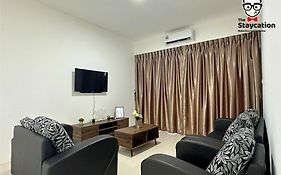 Staycation Homestay 14 P Residence Kuching Condo